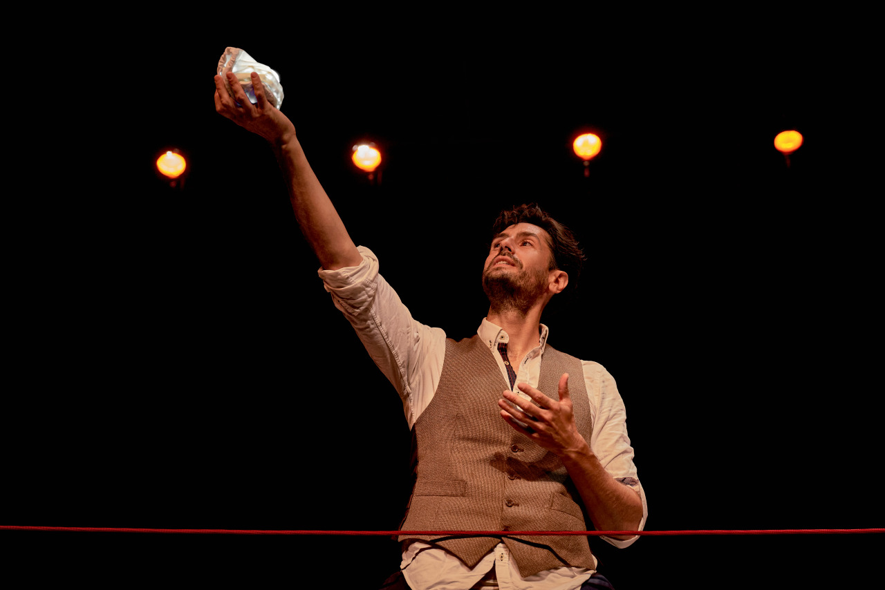 Juan Diego Botto, el Messi del teatro, ofreció una función deslumbrante de virtuosismo escénico